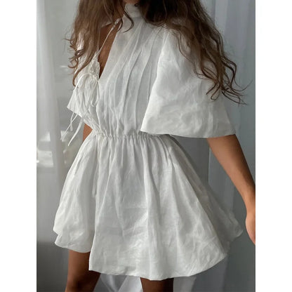 Vestido Midi Plisado con Cuello Alto — Elegancia Casual de Verano